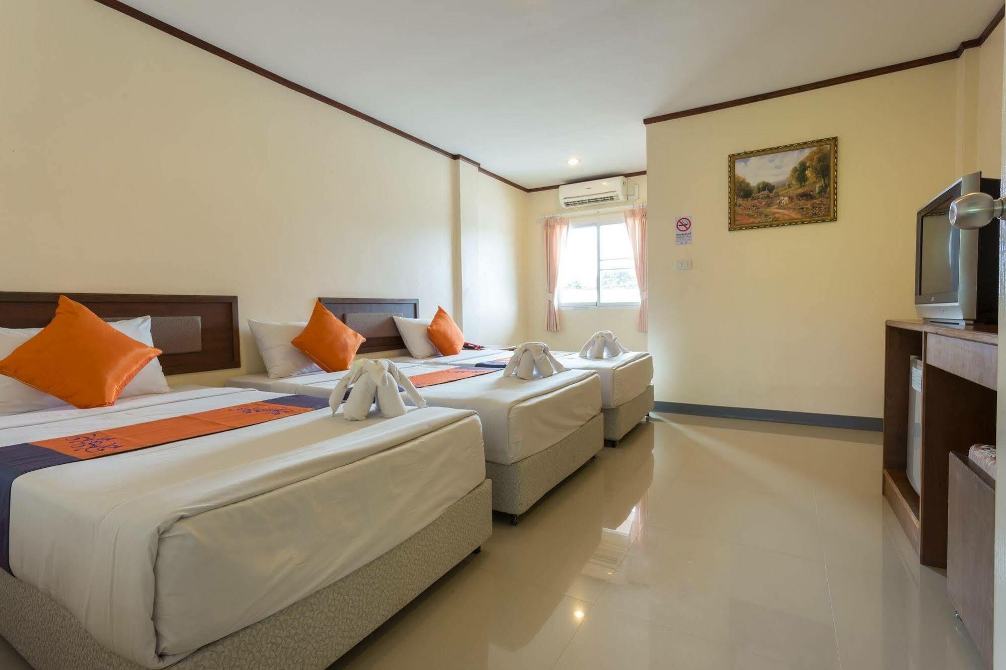 Khunyuw Hotel Fang Екстер'єр фото